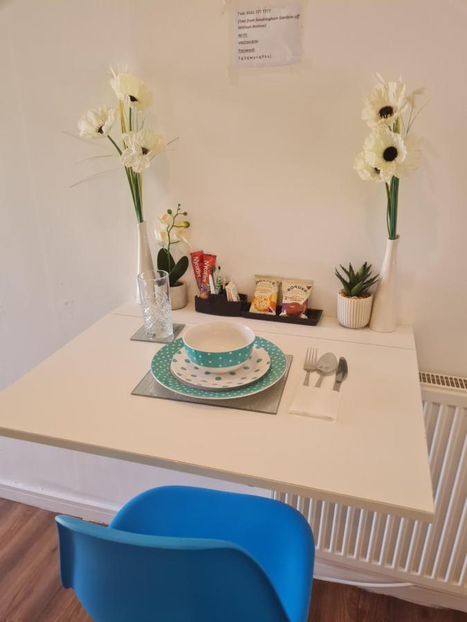The Cosy Pod Studio - Short Stay In Salford Σάλφορντ Εξωτερικό φωτογραφία